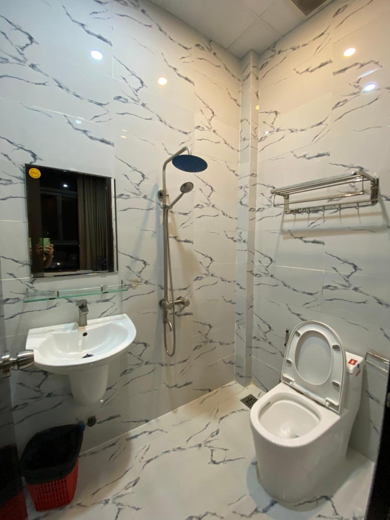 Hotel Dalat Bagian luar foto